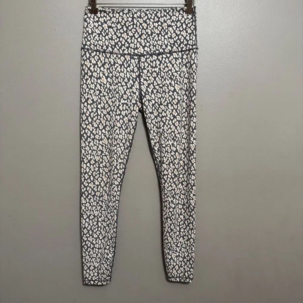 Varley full length printed legging size medium